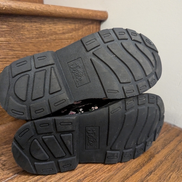 Justice girls’ floral & black boot vegan leather, Size 13 - Picture 6 of 9